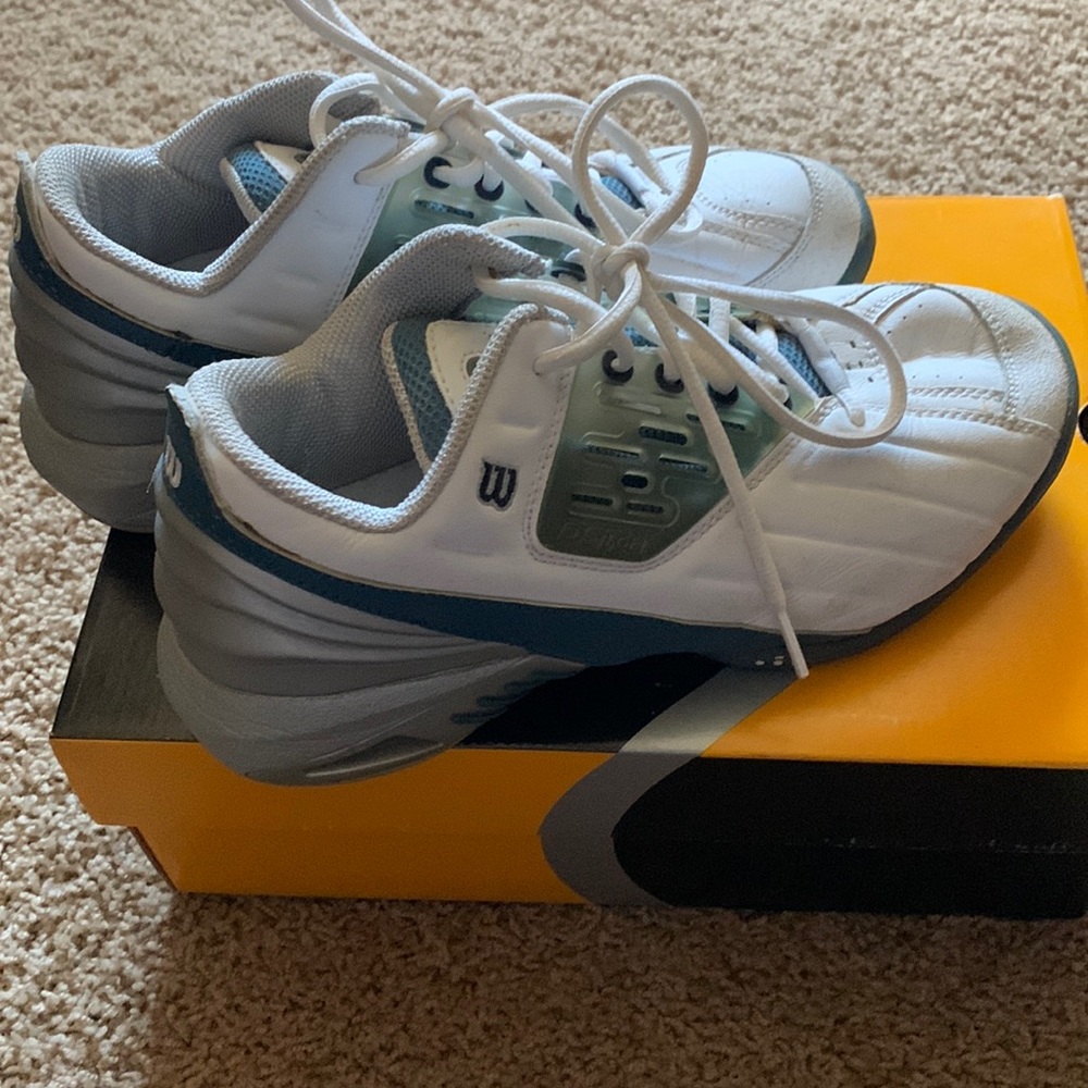 Wilson Tennis Shoes 🎾 - size 8.5